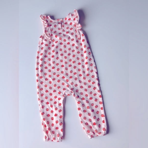 Gap Baby strawberry romper EUC size 12-18 months - Picture 1 of 3